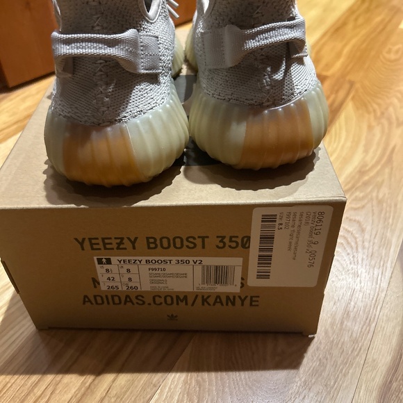 Adidas Yeezy Sesame